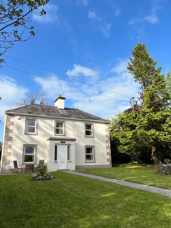 The Rathmore House รอสส์คอมมัน ภายนอก รูปภาพ